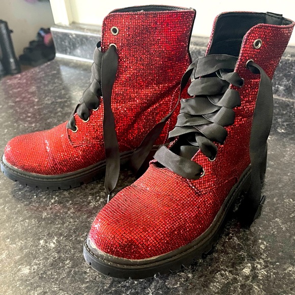 Red Glitter Combat boots - Picture 1 of 4
